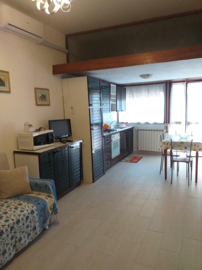 Appartamento Marina Marina Di Carrara Exterior foto
